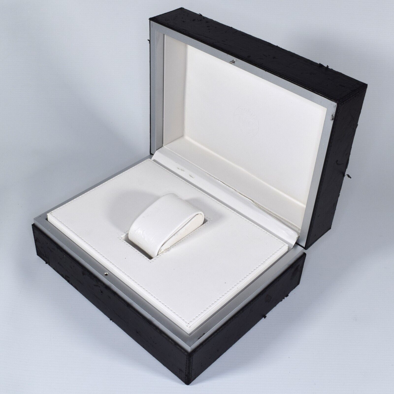 Authentic IWC Portuguese Yacht Club 3903 Black Leather Watch Box Case – Vintage 2010 with Instruction Manual - Image 2