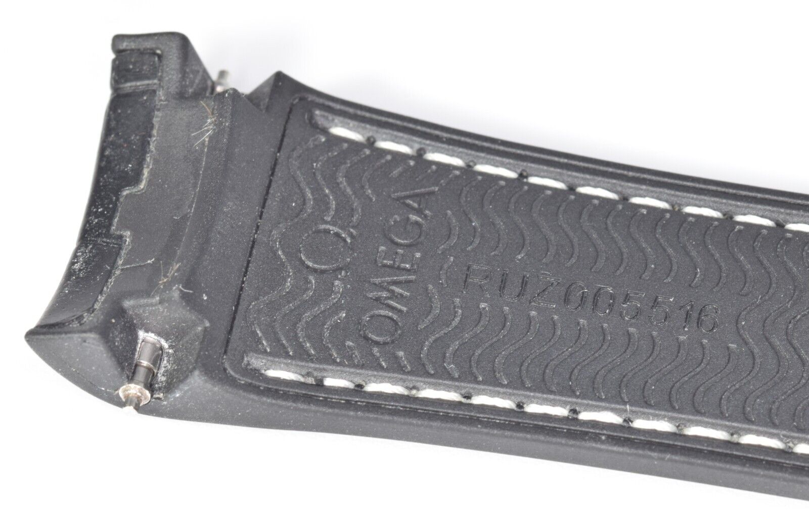 Authentic Omega Planet Ocean Deep Black RUZ005516 Rubber Strap – 22mm to 20mm - Image 12