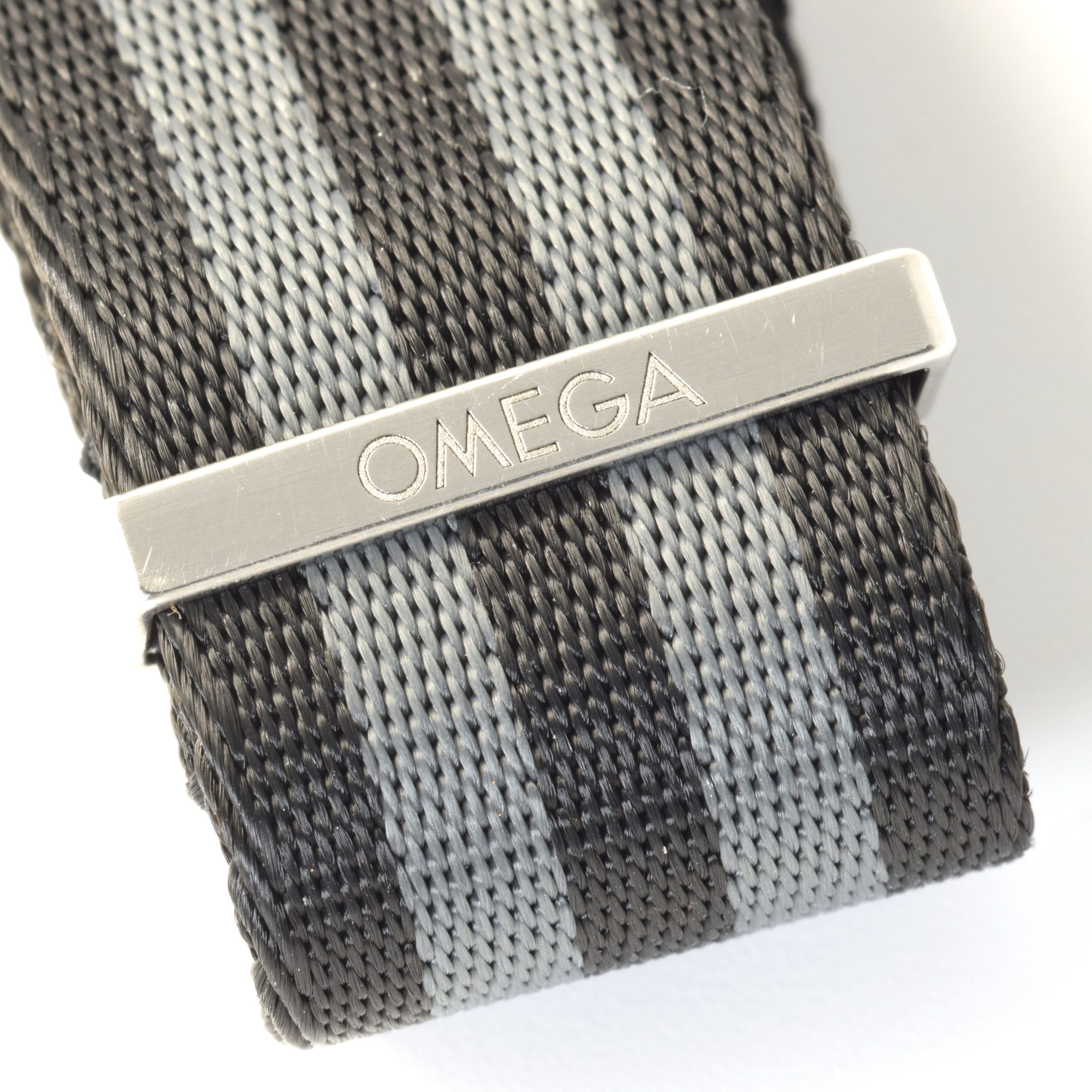 Authentic Omega Seamaster 007 Spectre NATO Watch Strap CWZ003210 – 21mm Black & Grey with Buckle - Image 6