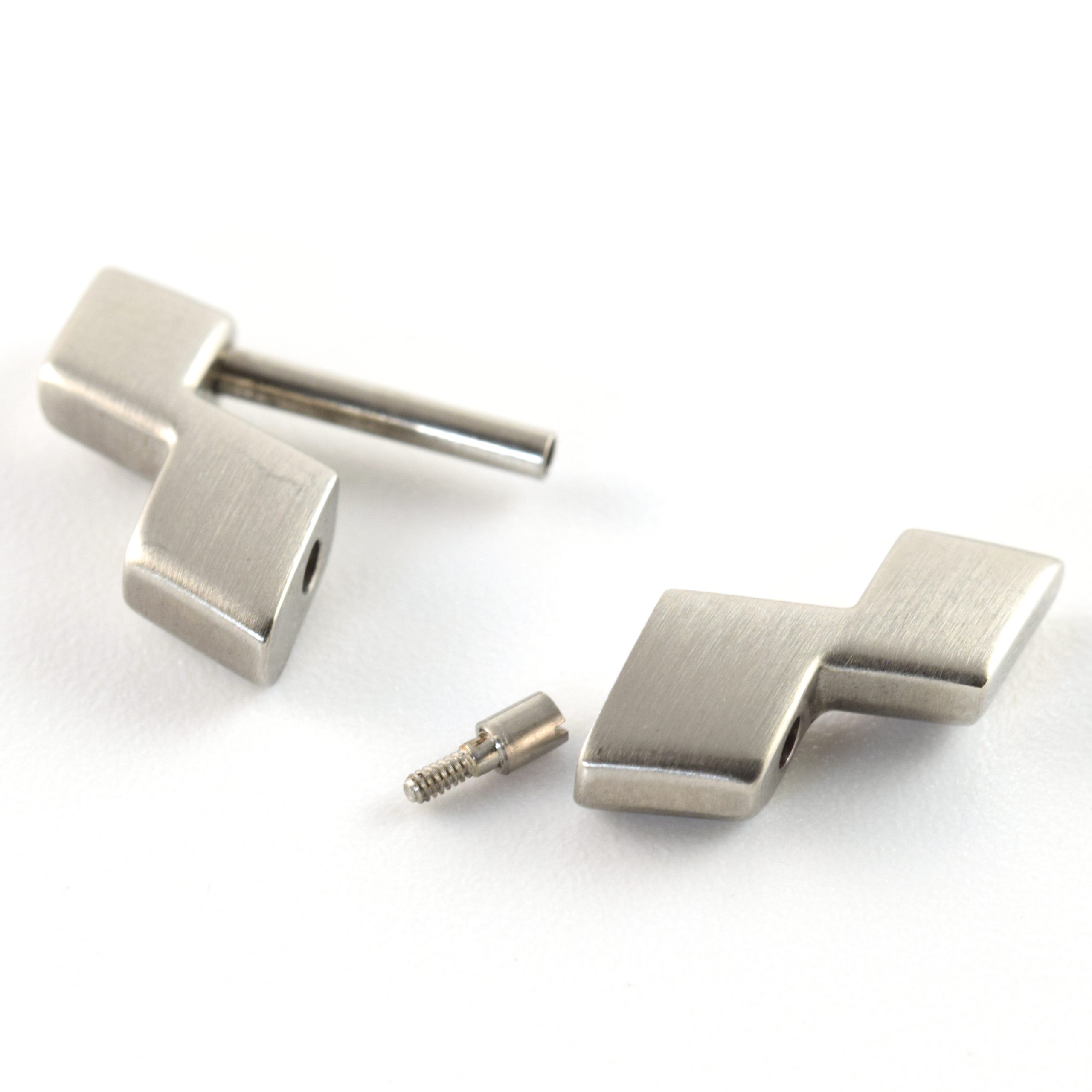 Authentic TAG Heuer Link Series 18mm Steel Half Link - FM0159 - Fits BA0570, BA0575 - Image 3